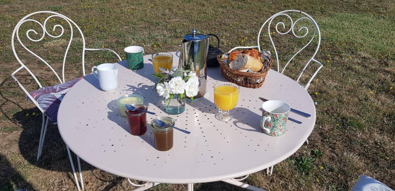Bed and Breakfast La Boheme Charols Zewnętrze zdjęcie